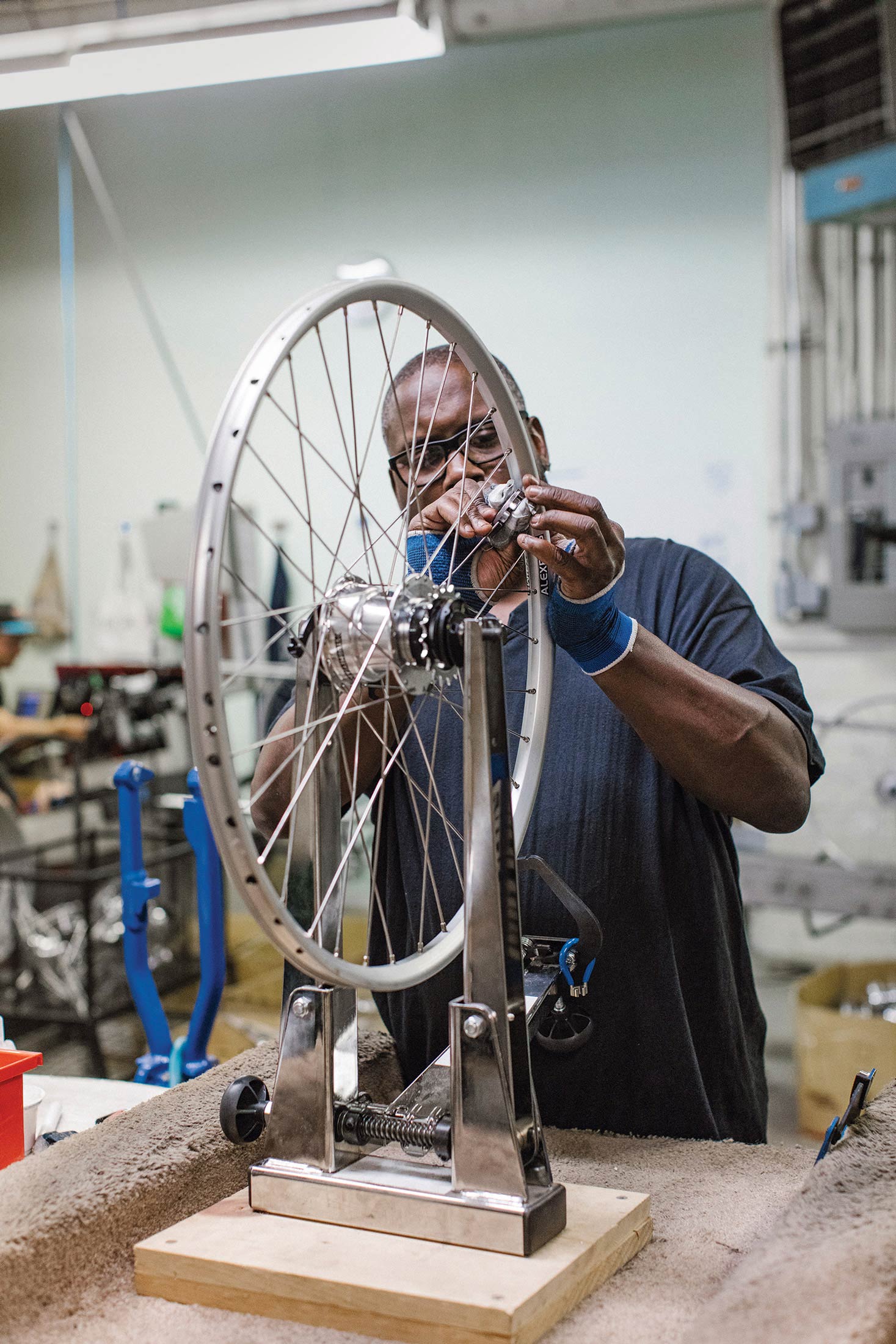 Detroit Bikes wheel assembly
